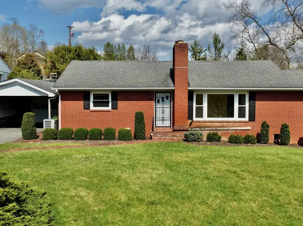 405 Alderson St, Lewisburg, WV 24901