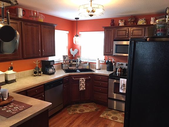 2nd image of 1317 N Parker Ave