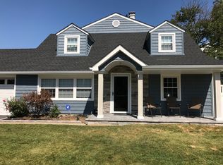 3675 Gwenn Gate, Seaford, NY 11783