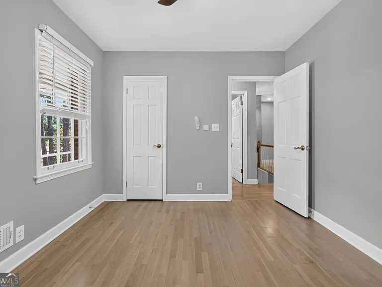 4854 Springfield Dr — Photo 33