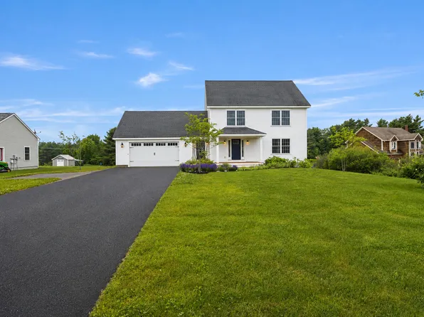 39 Snowberry Drive, Gorham, ME 04038