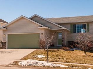 5265 King Arthur Dr NW, Rochester, MN 55901