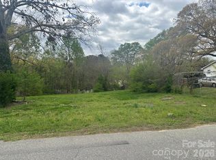 306 E Louisiana Ave, Bessemer City, NC 28016