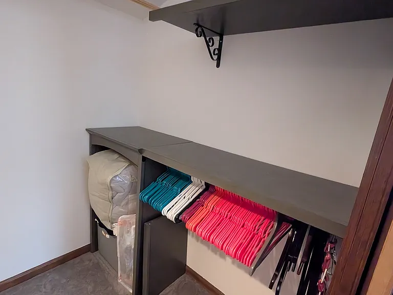 Walk-in Closet Primary Bedroom
