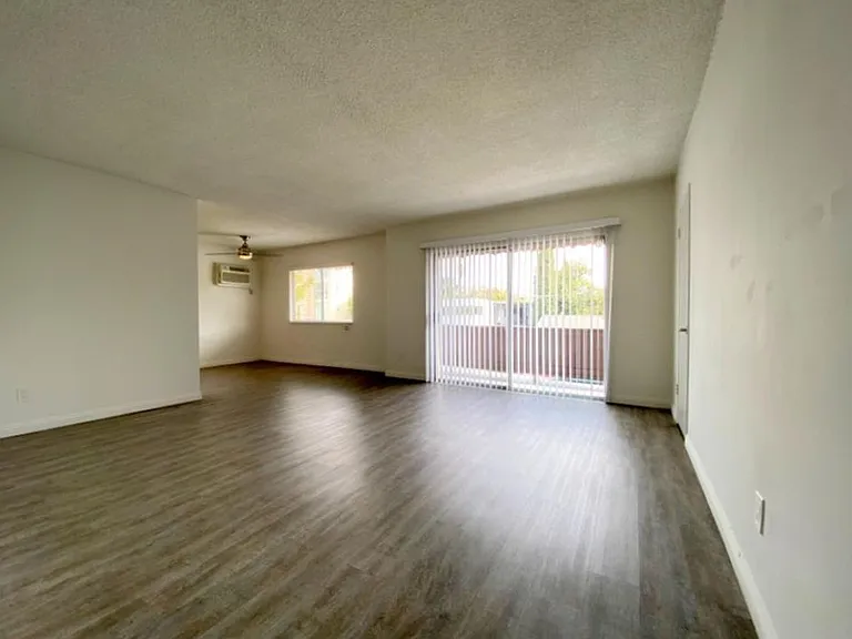 10743 Palms Blvd #5 — Photo 1