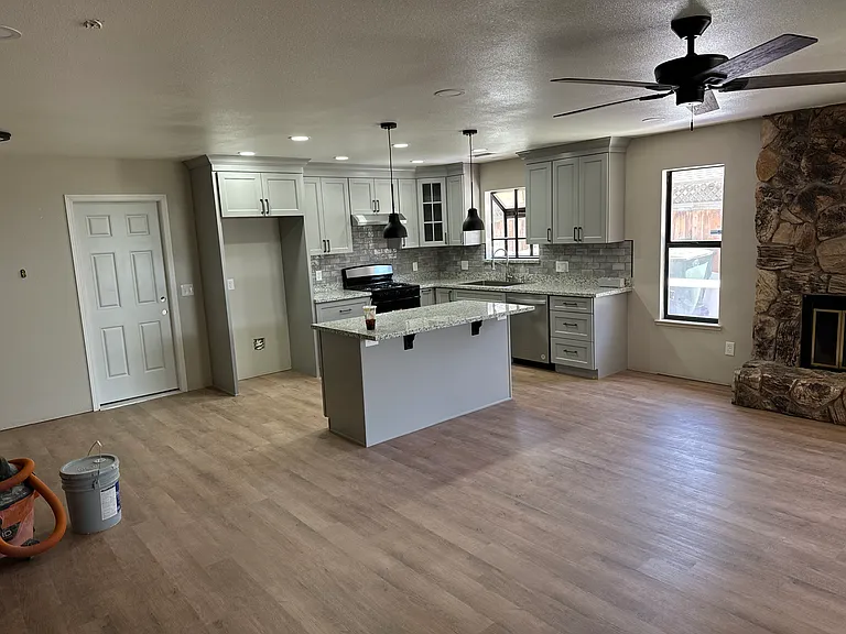 2804 Lahontan Dr — Photo 11