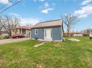 30 Queen St E #W, Lambton Shores, ON N0N 1J0
