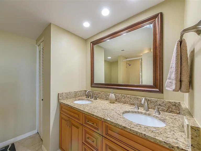 1460 Gulf Blvd #1105 — Photo 19
