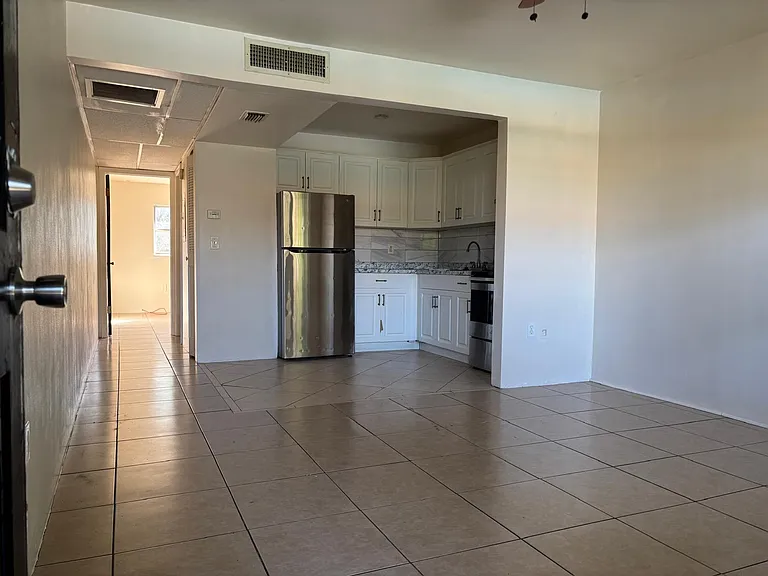 2500 Harn Blvd — Photo 1