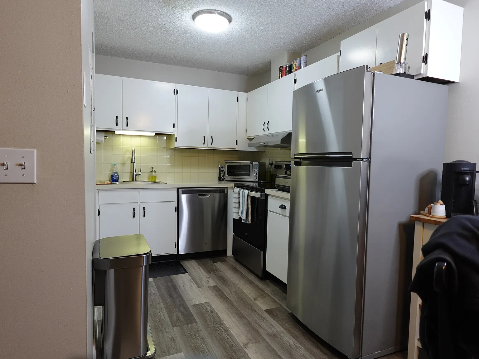 1 bed, 816 sqft, $1,875 — Photo 3