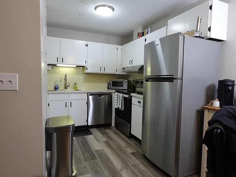 16 Thayer Pond Dr #16 — Photo 3