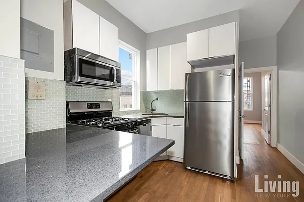 Rented by Living New York | media 35