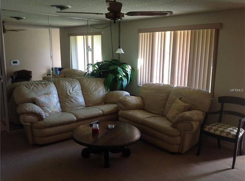 2nd image of 2988 Lobelia Rd