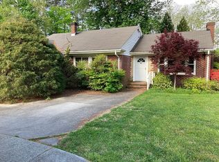 3152 Tyre Neck Rd, Chesapeake, VA 23321