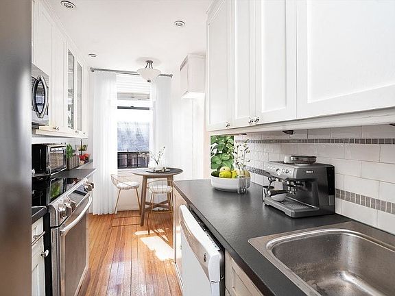 4th image of 414 W 121st St APT 56