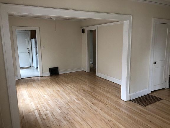 5th image of 2244 Ulysses St NE
