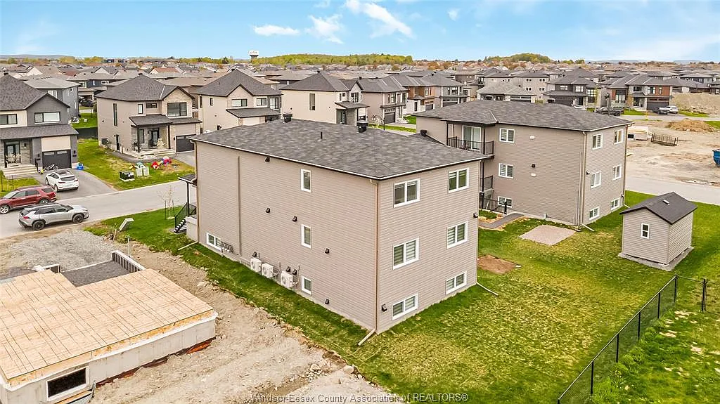 3 bed, 1298 sqft, $2,250 — Photo 4