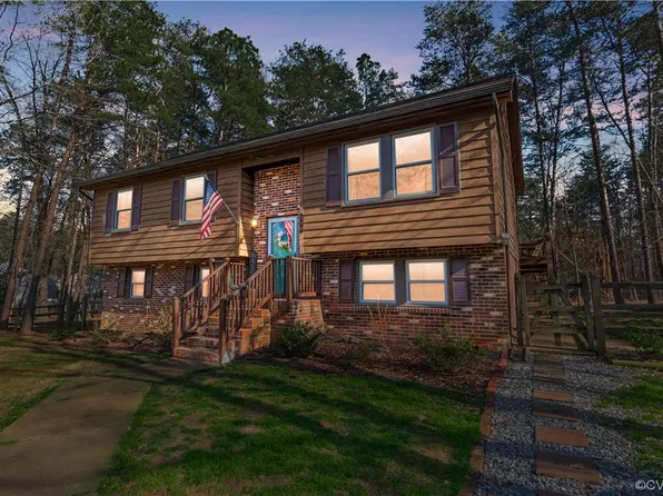 140 Delaware Dr, Ruther Glen, VA 22546