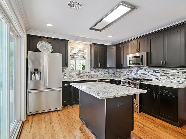 5869 Colbert St #3 — Photo 5