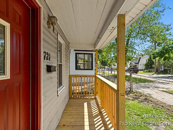 3rd image of 721 6th St NW