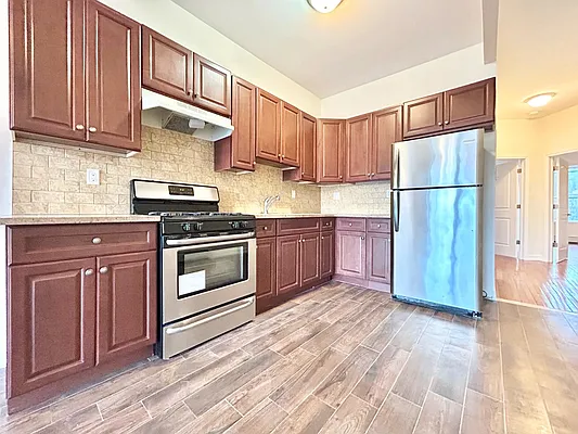 Rented by Pear NYC LLC | media 15