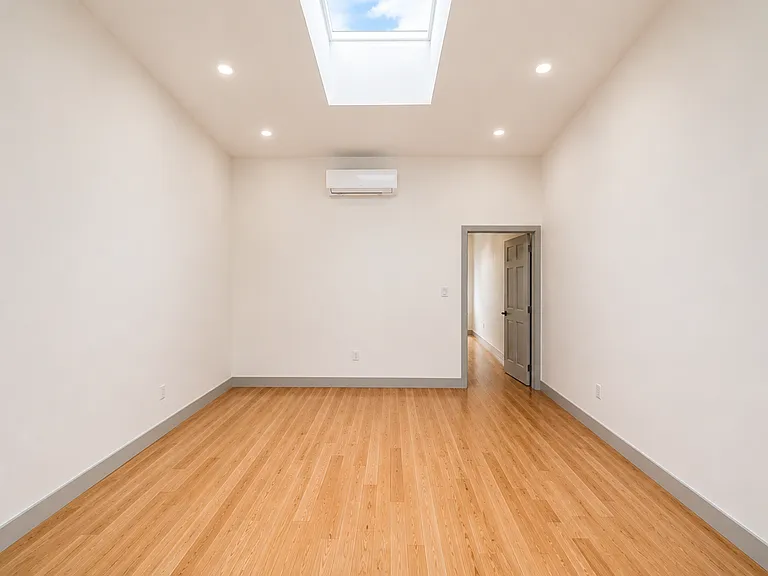 1726 Summerfield St #2A — Photo 8