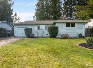 8906 Emerson Pl, Everett, WA 98208