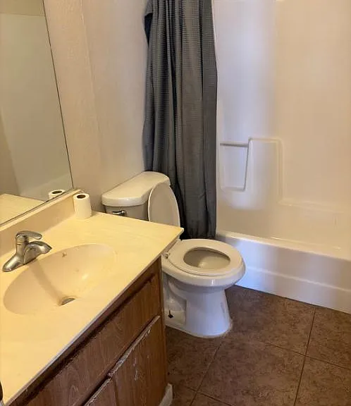 Unit Photo
