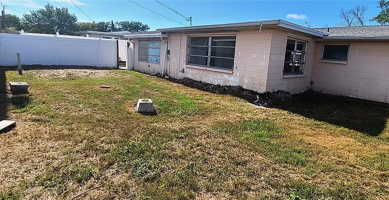 5200 Chet Dr — Photo 4