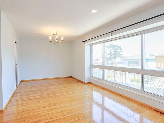 4th image of 88 Canterbury Ave