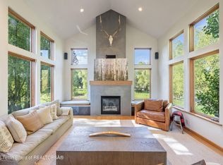 500 N Wenzel Ln, Wilson, WY 83014