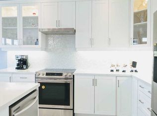 150 Holladay Dr, Aurora, ON L4G0Z1