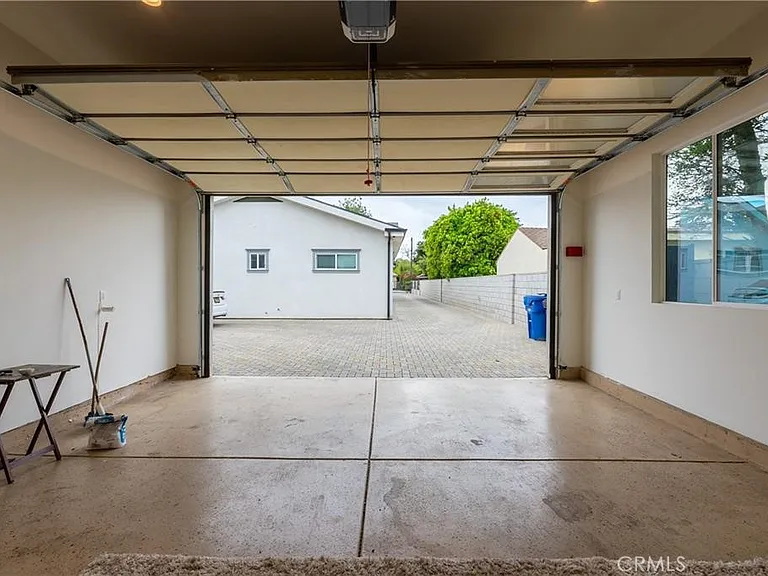 6940 Peach Ave — Photo 68