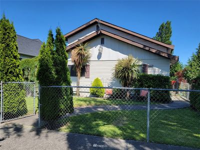 5936 34th Avenue SW, Seattle, WA, 98126