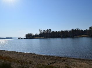 1140 Frazier Rd, Ninety Six, SC 29666