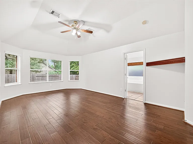 94 S Regan Mead Cir — Photo 26