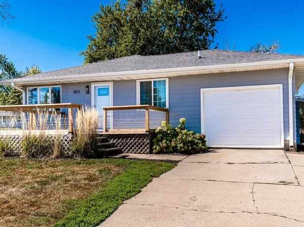 1611 S 1st St, Marshalltown, IA 50158