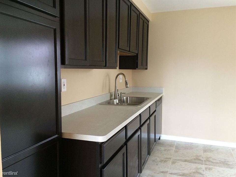 Kathryn kitchen 1