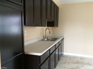 28456 Kathryn St, Garden City, MI 48135
