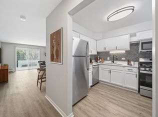 River Oaks, North Aurora, IL 60542