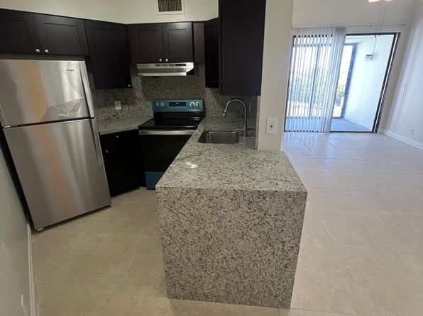 212 Lake Pointe Dr #212301