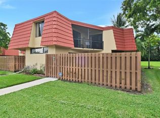 8146 NW Thames Blvd #A, Boca Raton, FL 33433