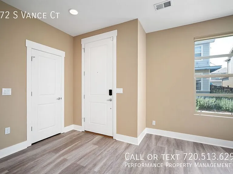 572 S Vance Ct — Photo 5