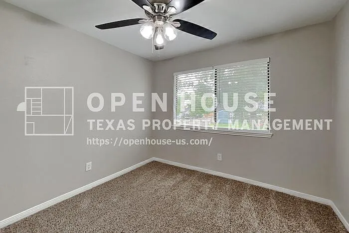 8718 Pines Place Dr — Photo 12