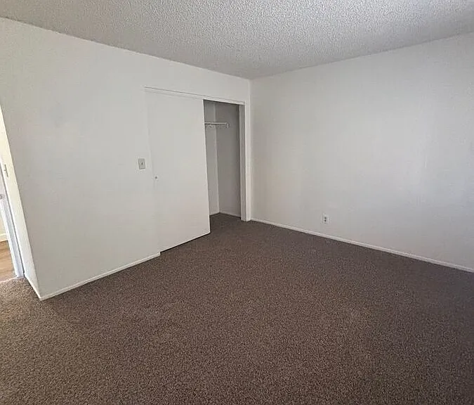 4043 Shinners Pl — Photo 6