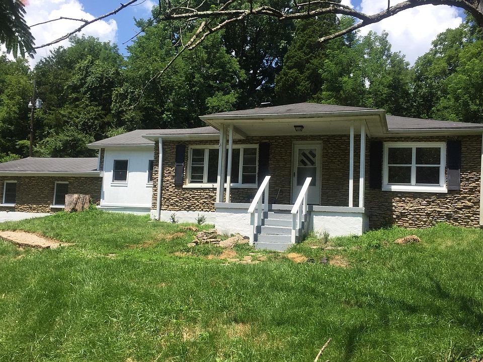 1st image of 10 Miller Ln