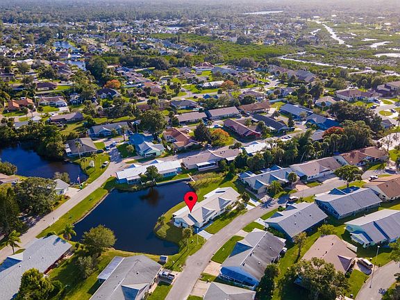 3rd image of 19 Bogey Cir