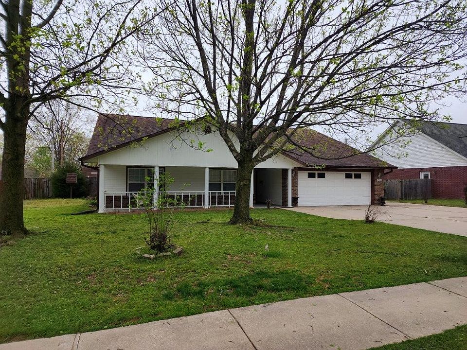 1st image of 1604 S 15th Pl