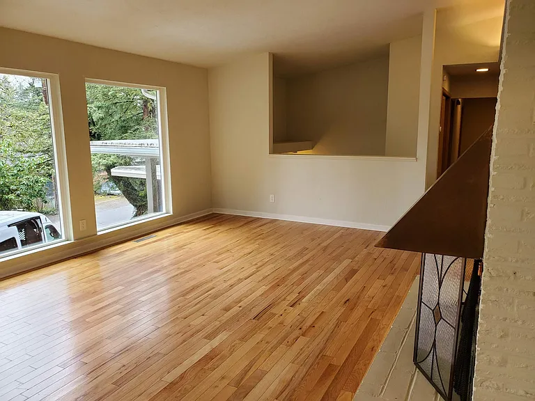 875 SW Cheltenham St — Photo 12