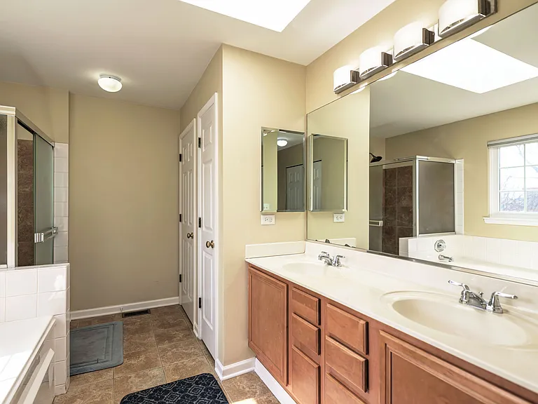 1260 Estling Ct — Photo 16